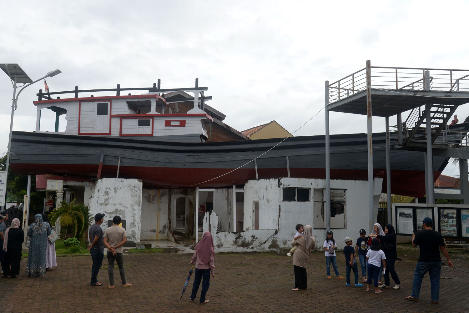 Kunjungan Wisatawan Jelang 19 Tahun Tsunami Aceh Neraca Co Id